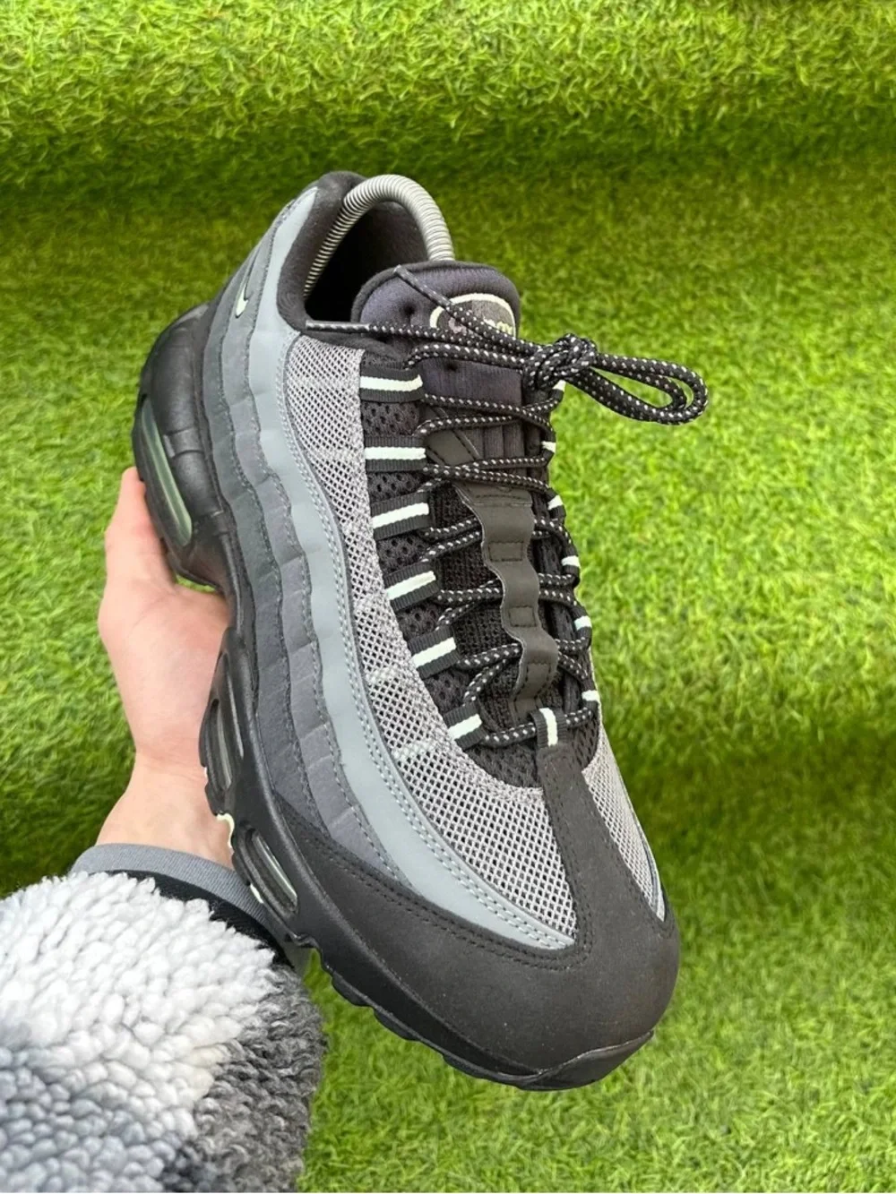 Shoes Nike Air Max 95 Vapor Green Men's Brand New Men's Sneakers Size 9 US - Picture 2 of 5